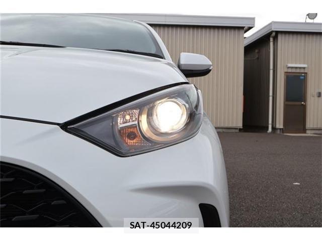 Toyota YARIS 2024-09 7880757-12