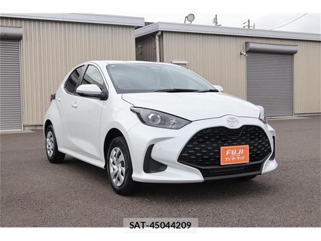 Toyota YARIS 2024-09 7880757-16