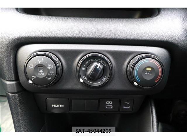 Toyota YARIS 2024-09 7880757-27