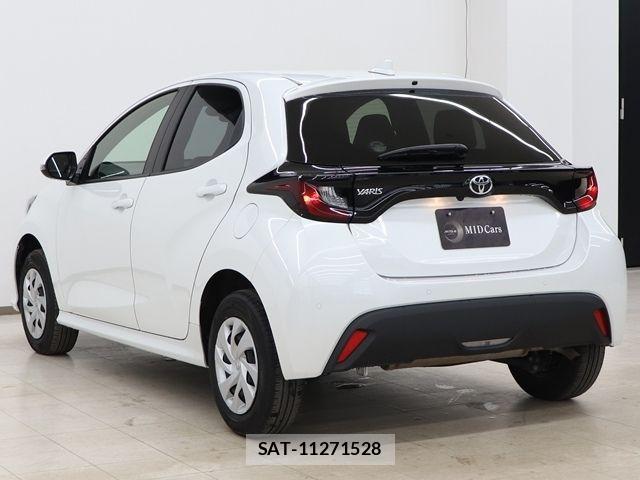 Toyota YARIS 2024-07 7880758-13