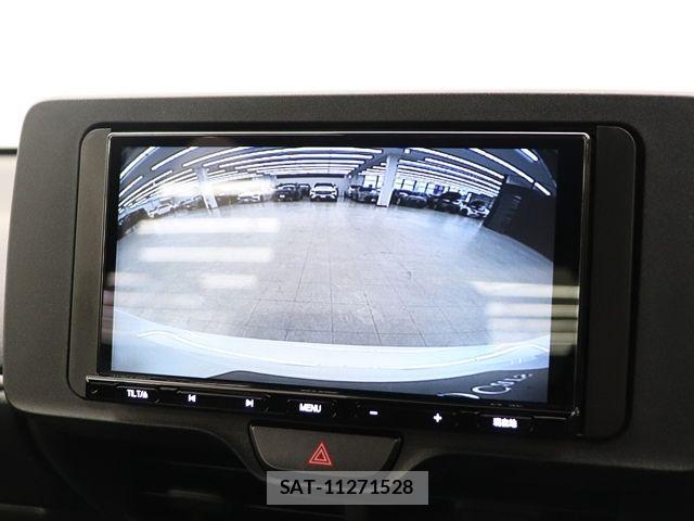 Toyota YARIS 2024-07 7880758-17