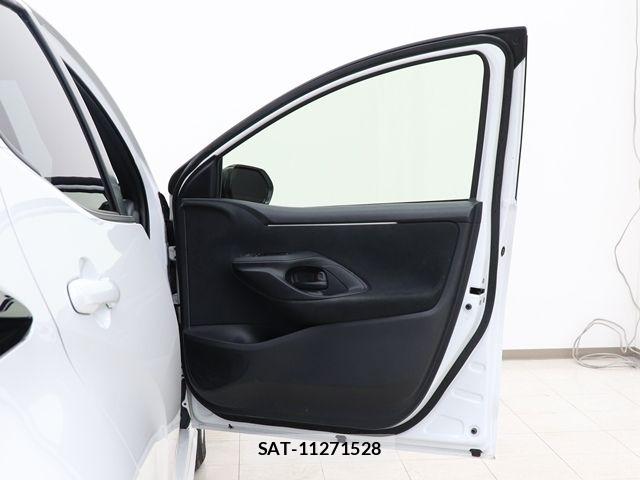 Toyota YARIS 2024-07 7880758-27