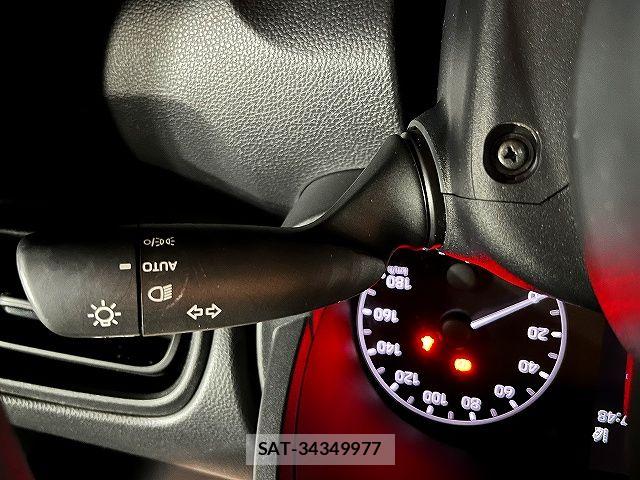 Toyota YARIS 2022-07 7880763-10