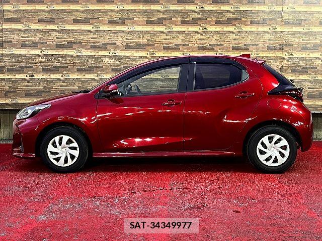 Toyota YARIS 2022-07 7880763-23