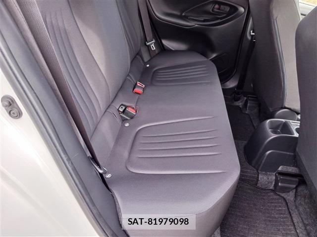 Toyota YARIS 2022-06 7880762-14