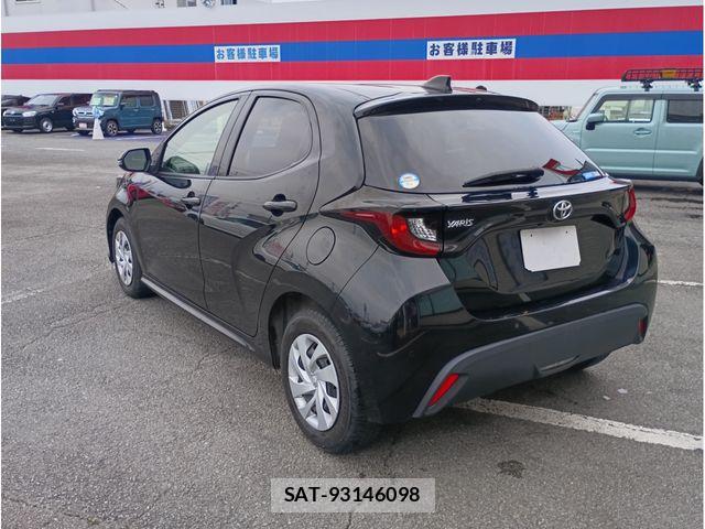 Toyota YARIS 2022-06 7880764-4