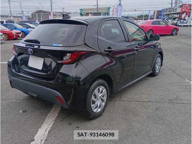 Toyota YARIS 2022-06 7880764-6
