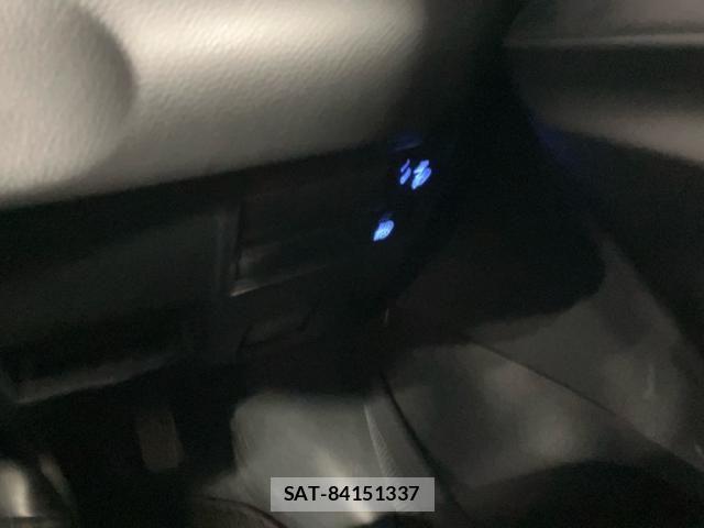 Toyota YARIS 2022-03 7880760-15