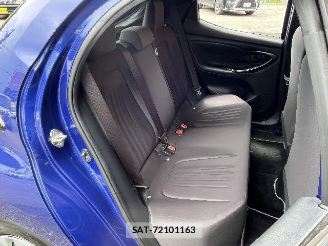 Toyota YARIS 2020-08 7903695-9