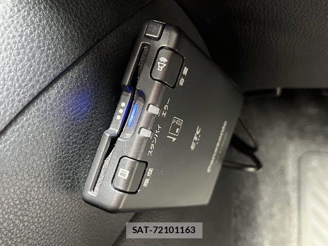 Toyota YARIS 2020-08 7903695-11