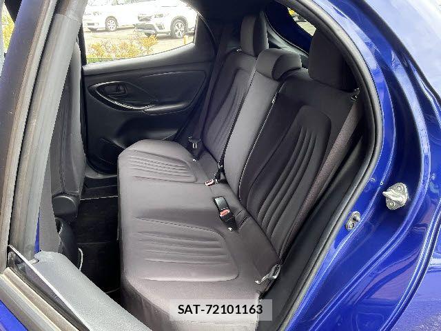 Toyota YARIS 2020-08 7903695-12