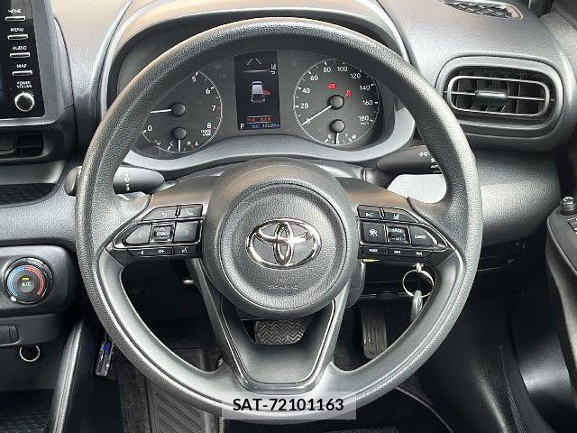 Toyota YARIS 2020-08 7903695-13
