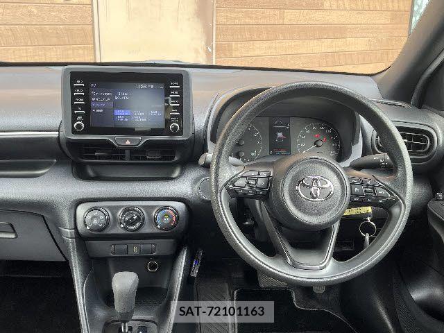 Toyota YARIS 2020-08 7903695-1