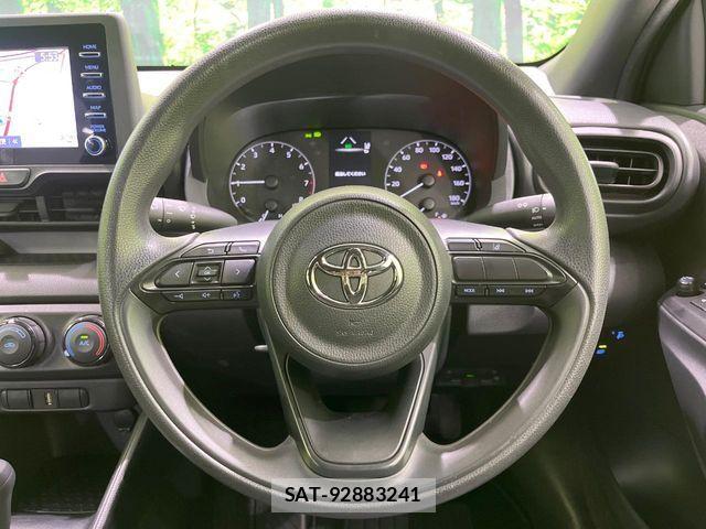 Toyota YARIS 2020-04 7903690-10