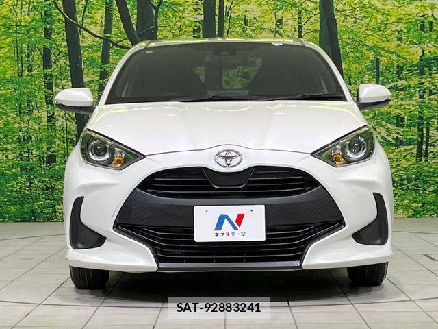Toyota YARIS 2020-04 7903690-13