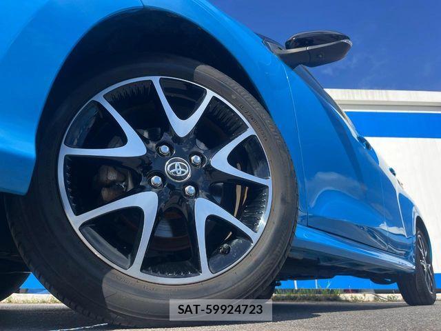 Toyota YARIS 2021-05 7964536-12