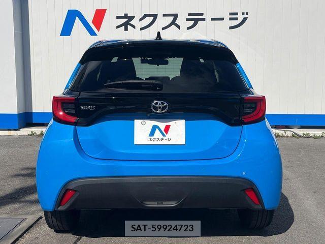 Toyota YARIS 2021-05 7964536-15