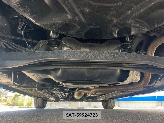 Toyota YARIS 2021-05 7964536-19
