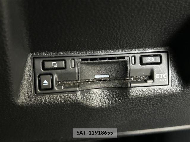 Toyota YARIS 2024-08 7981683-20