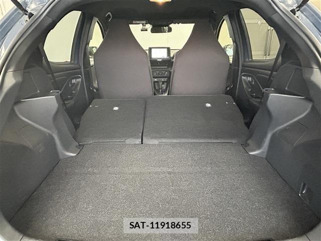 Toyota YARIS 2024-08 7981683-26
