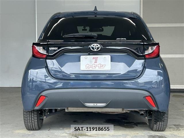 Toyota YARIS 2024-08 7981683-5