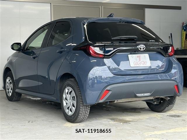 Toyota YARIS 2024-08 7981683-6