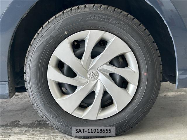 Toyota YARIS 2024-08 7981683-8