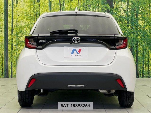Toyota YARIS 2021-06 7981684-14