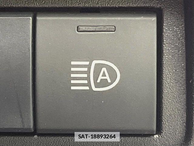 Toyota YARIS 2021-06 7981684-5