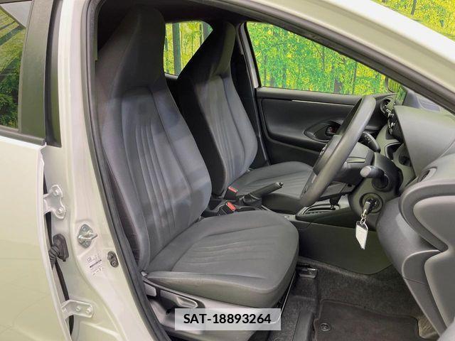 Toyota YARIS 2021-06 7981684-7