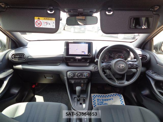 Toyota YARIS 2024-08 7981682-13