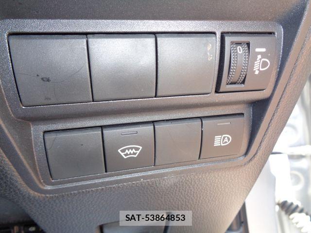 Toyota YARIS 2024-08 7981682-23