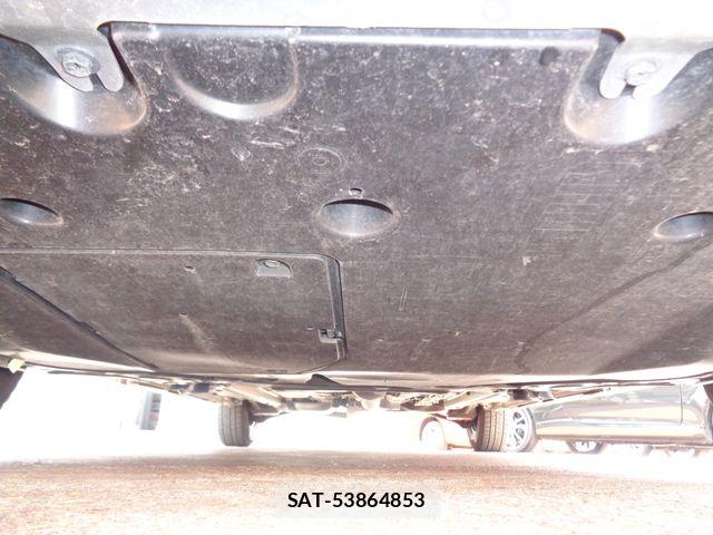 Toyota YARIS 2024-08 7981682-27