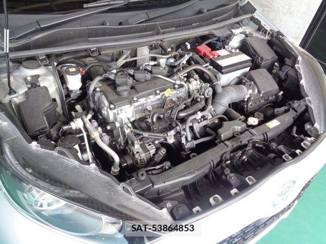 Toyota YARIS 2024-08 7981682-29