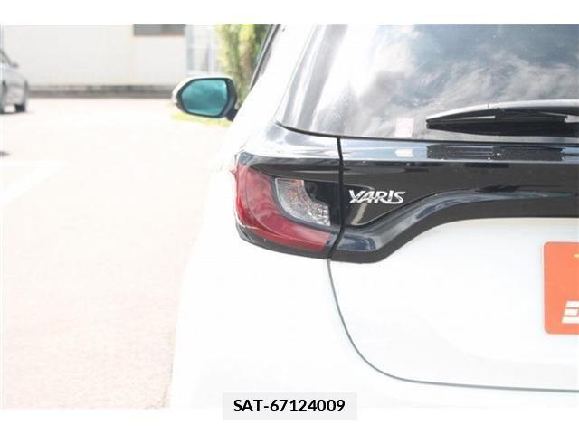 Toyota YARIS 2021-03 7981681-15