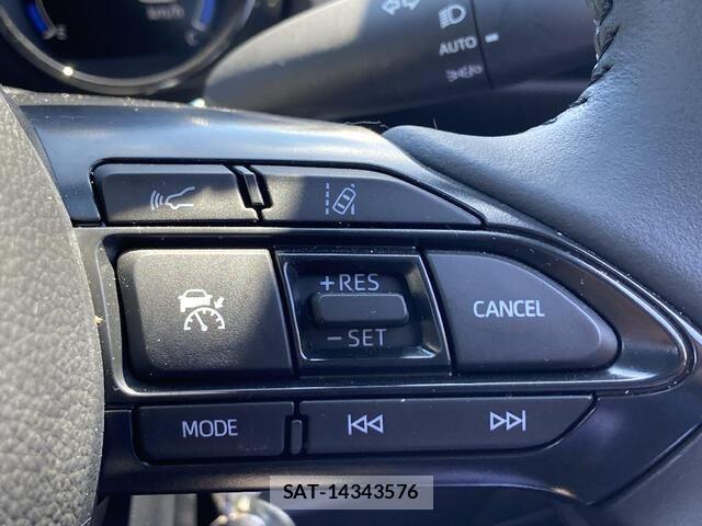 Toyota YARIS 2023-09 7981679-12
