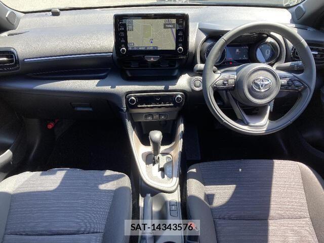 Toyota YARIS 2023-09 7981679-5