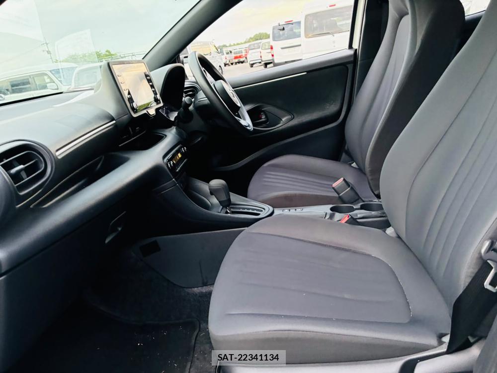 Toyota YARIS 2025-07 7939788-10