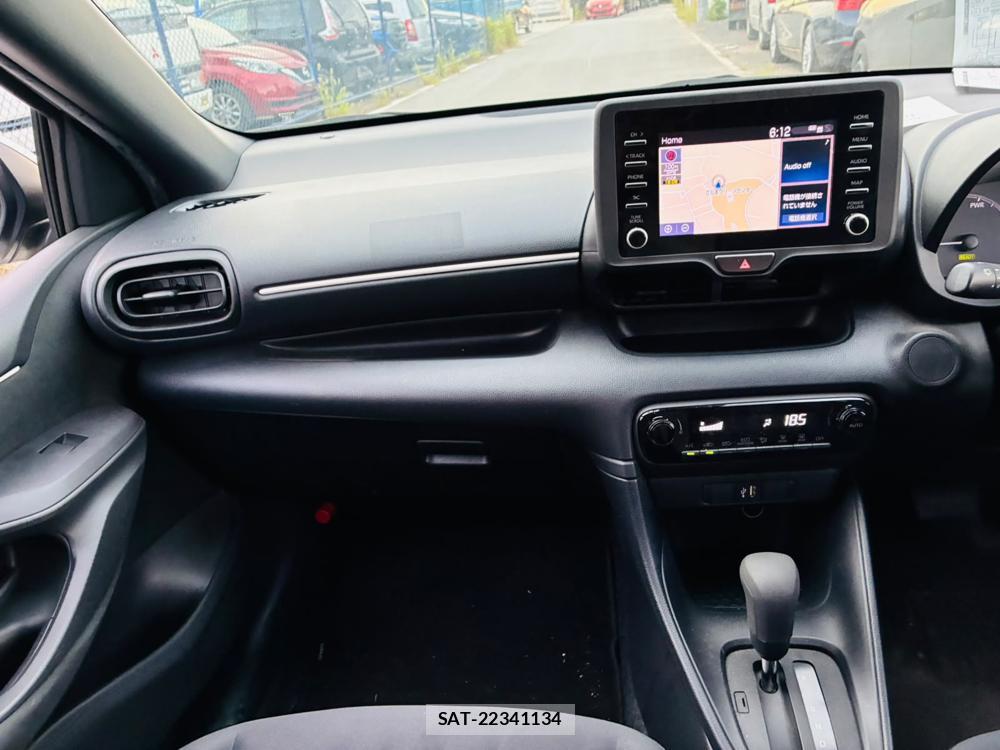 Toyota YARIS 2025-07 7939788-17