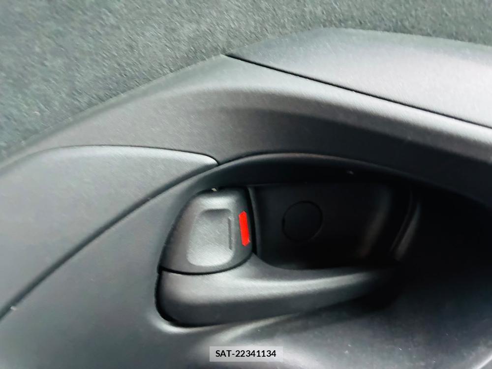 Toyota YARIS 2025-07 7939788-22