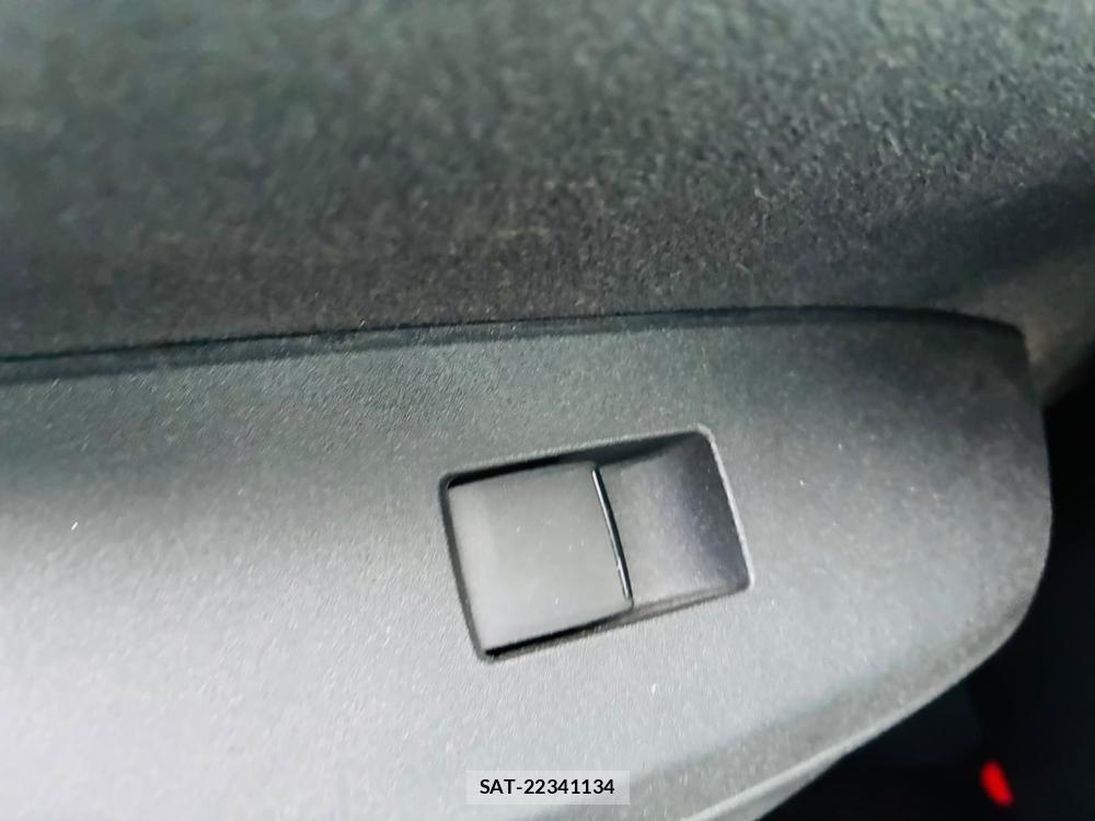 Toyota YARIS 2025-07 7939788-23