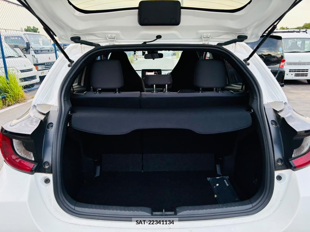 Toyota YARIS 2025-07 7939788-25