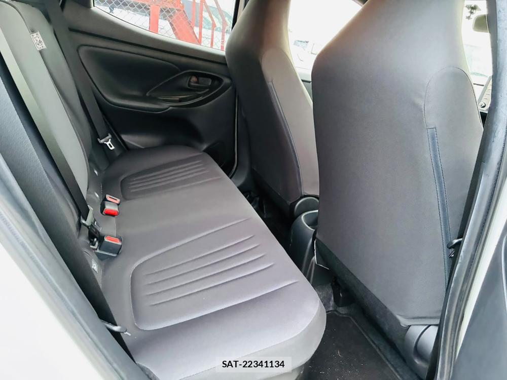 Toyota YARIS 2025-07 7939788-8