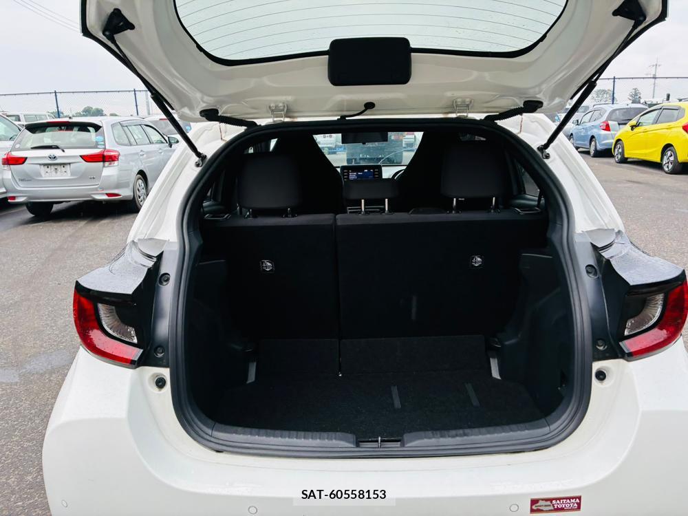 Toyota YARIS 2021-06 7892157-25