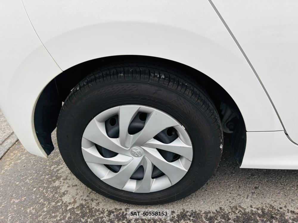 Toyota YARIS 2021-06 7892157-27