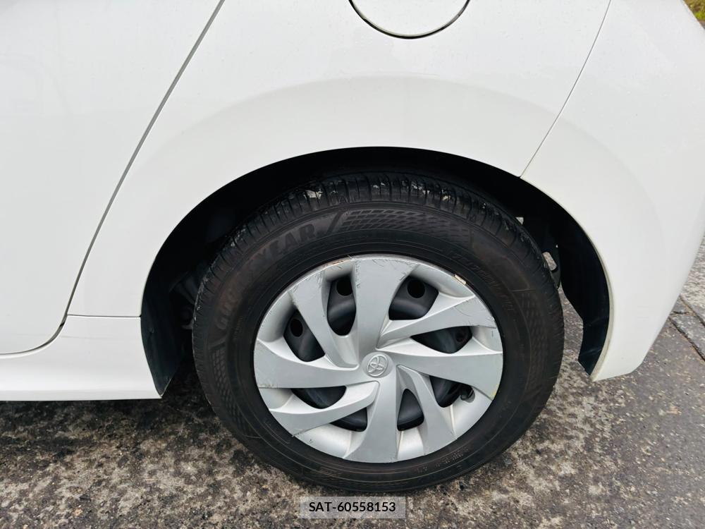 Toyota YARIS 2021-06 7892157-30