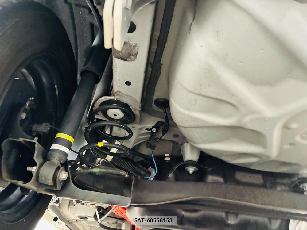 Toyota YARIS 2021-06 7892157-34