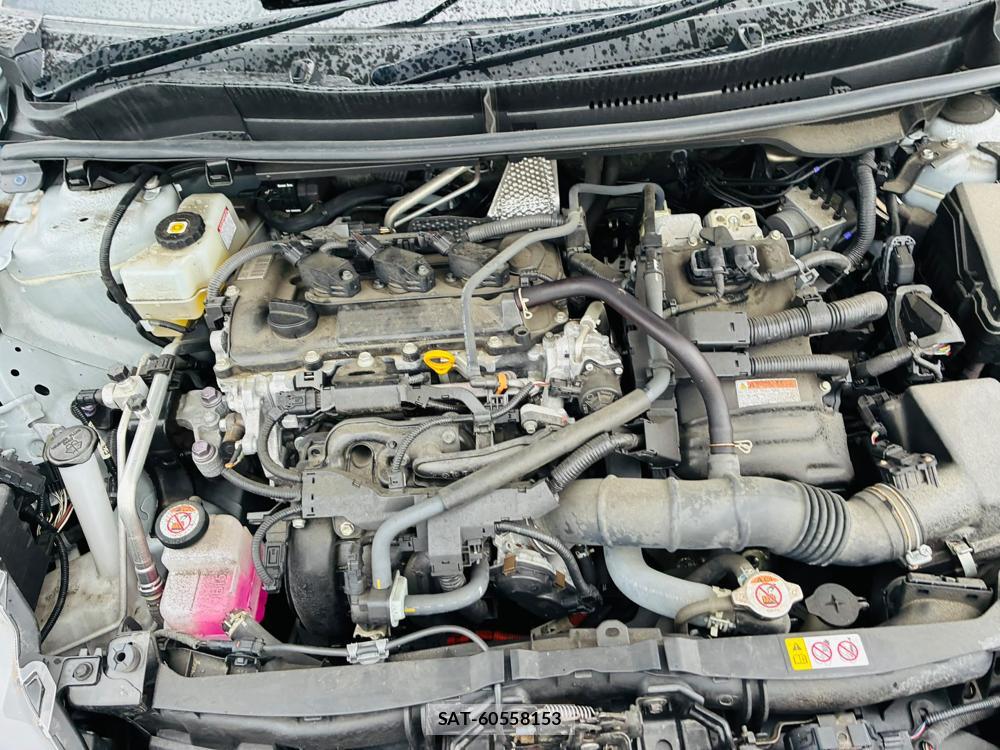 Toyota YARIS 2021-06 7892157-37
