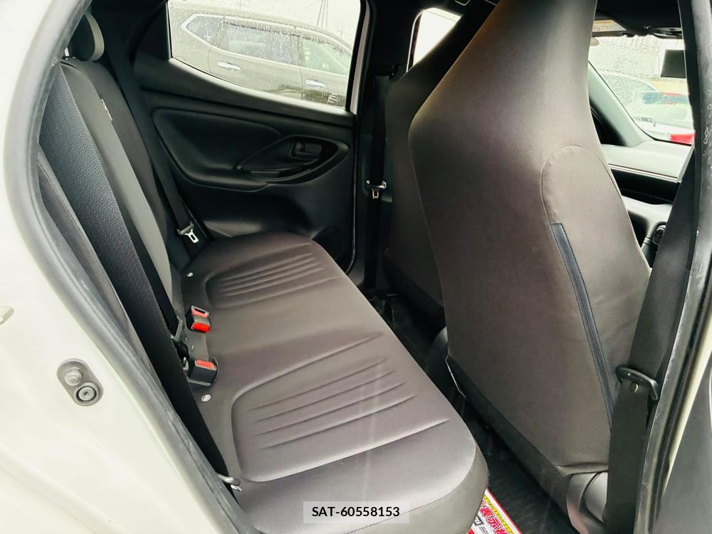 Toyota YARIS 2021-06 7892157-8