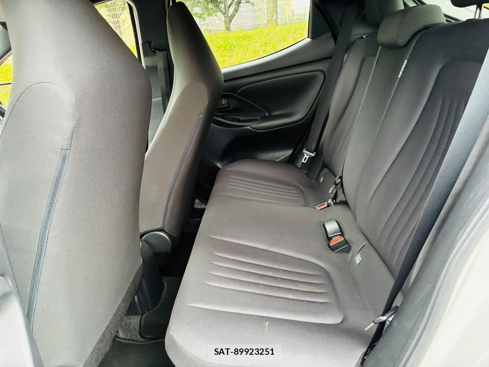 Toyota YARIS 2023-06 7892158-9